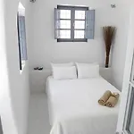 圣托尼罗别墅 *
