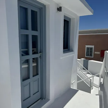 Santoniro Villa Fira (Santorini)
