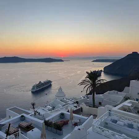 Santoniro Villa Fira (Santorini)